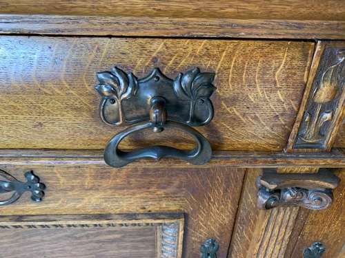 Arts and Craft Oak Kitchen Dresser Sideboard