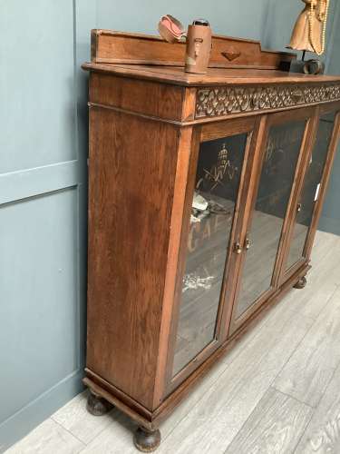 C1930 Vintage Shop Oak 3 Door Glass Display Cabinet