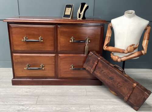 4 Drawer Victorian Mahogany Haberdashery Drawers/Counter