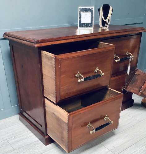 4 Drawer Victorian Mahogany Haberdashery Drawers/Counter