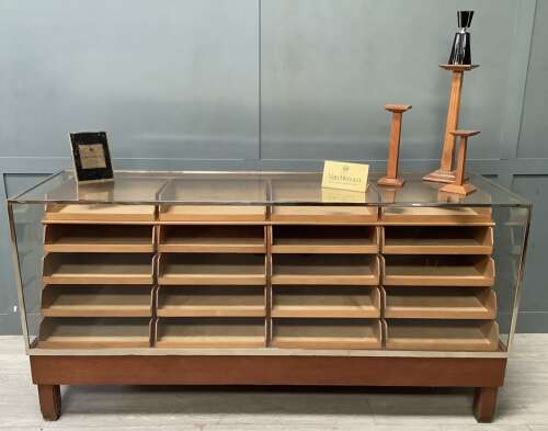 20 Drawer Mahogany Shop Display Counter Cabinet